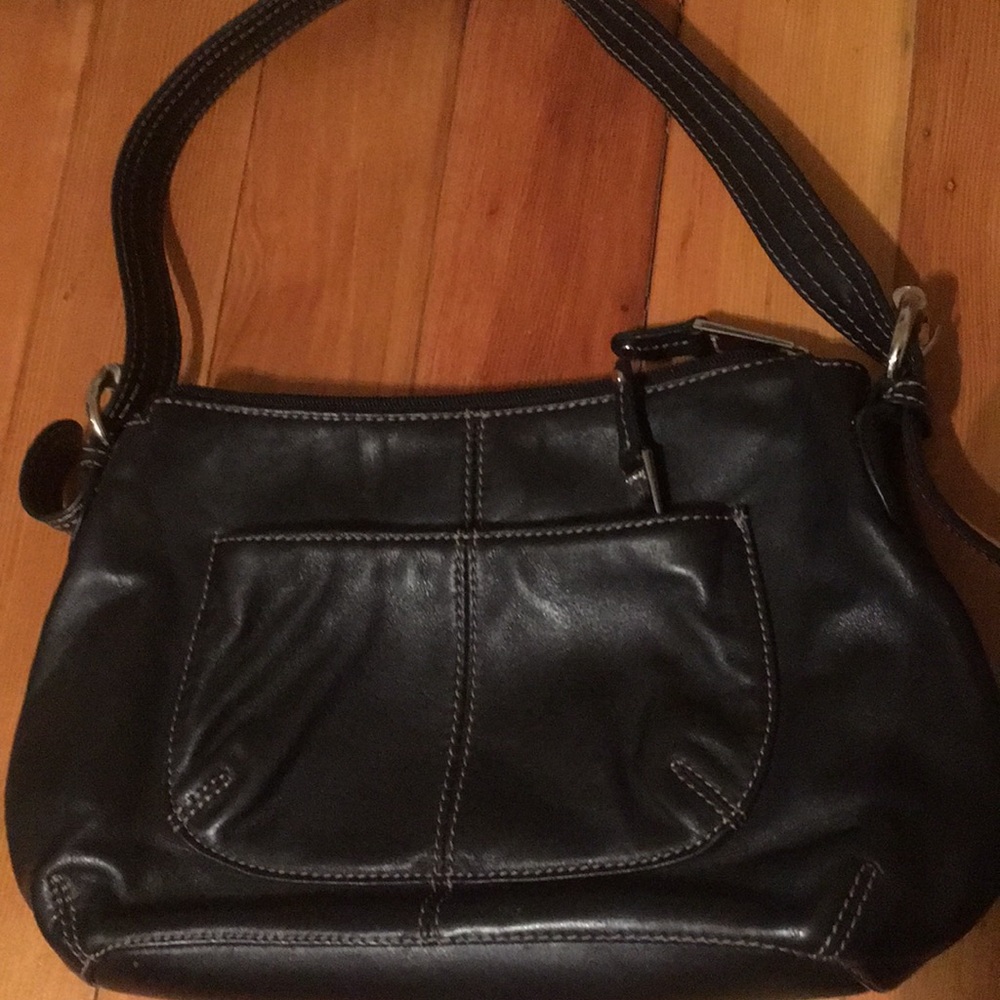 Tignanello 100% leather black purse